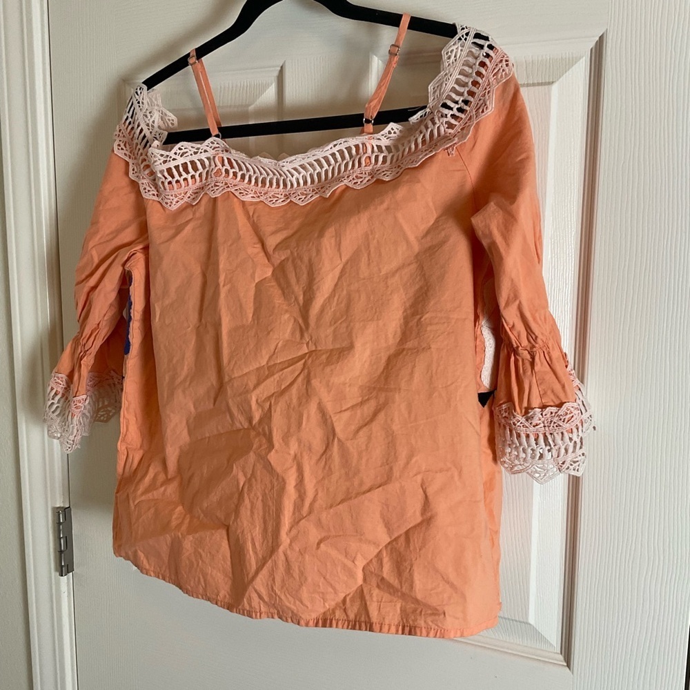 YIMAI OFF THE SHOULDER Peach Women's Top size small - Picture 8 of 12